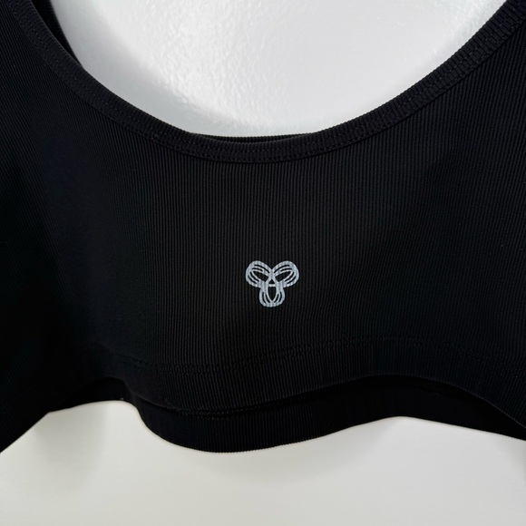 ARITZIA TNAction Black Ribbed Tumbler Sports Bra - Picture 4 of 5